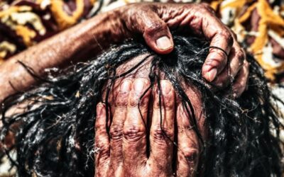 Cuir chevelu qui gratte signification spirituelle : Ce que cela peut révéler sur vous